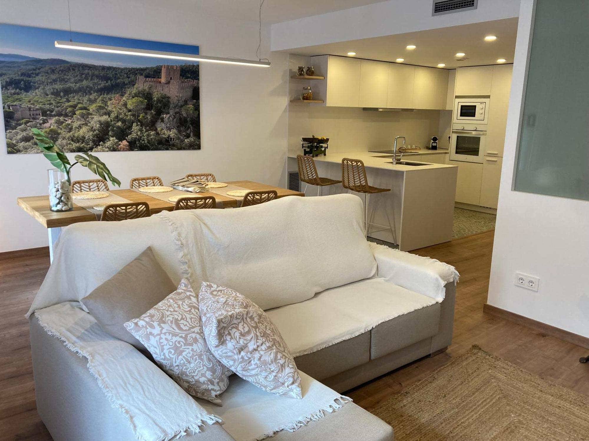 Apartamento Centrico, Climatizado Y Totalmente Equipado De 3 Habitaciones Para 6-7 Personas Santa Coloma De Farners Buitenkant foto