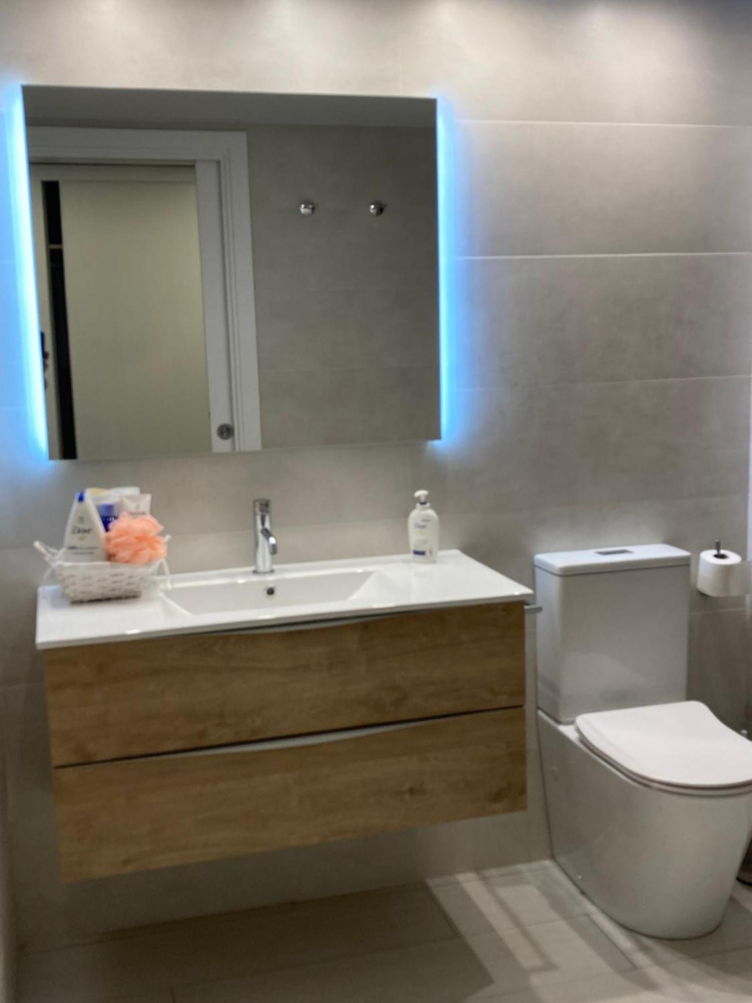 Apartamento Centrico, Climatizado Y Totalmente Equipado De 3 Habitaciones Para 6-7 Personas Santa Coloma De Farners Buitenkant foto